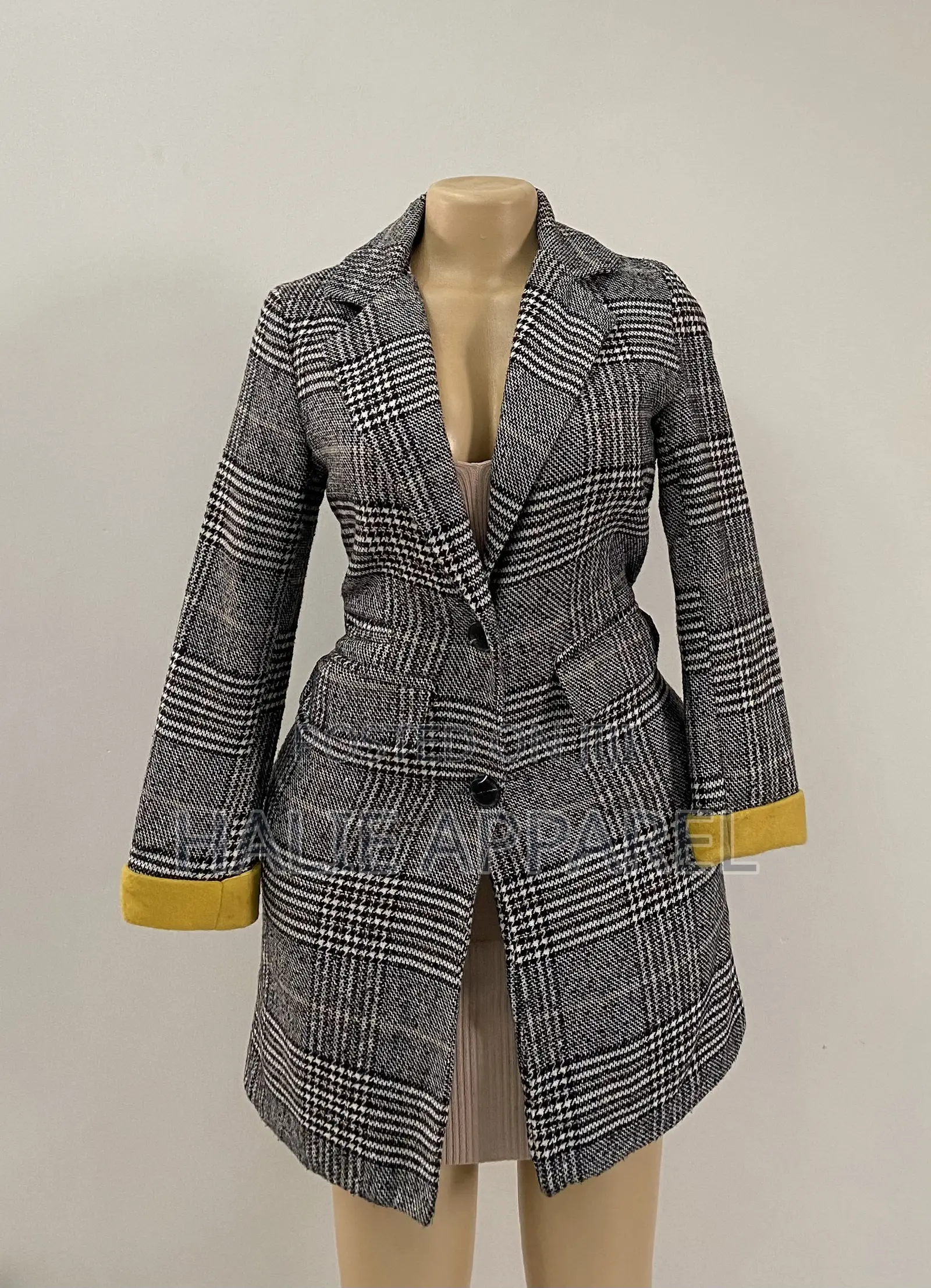 Warm Blazers/ Coats/Overcoats/ Trench Coats in Kampala