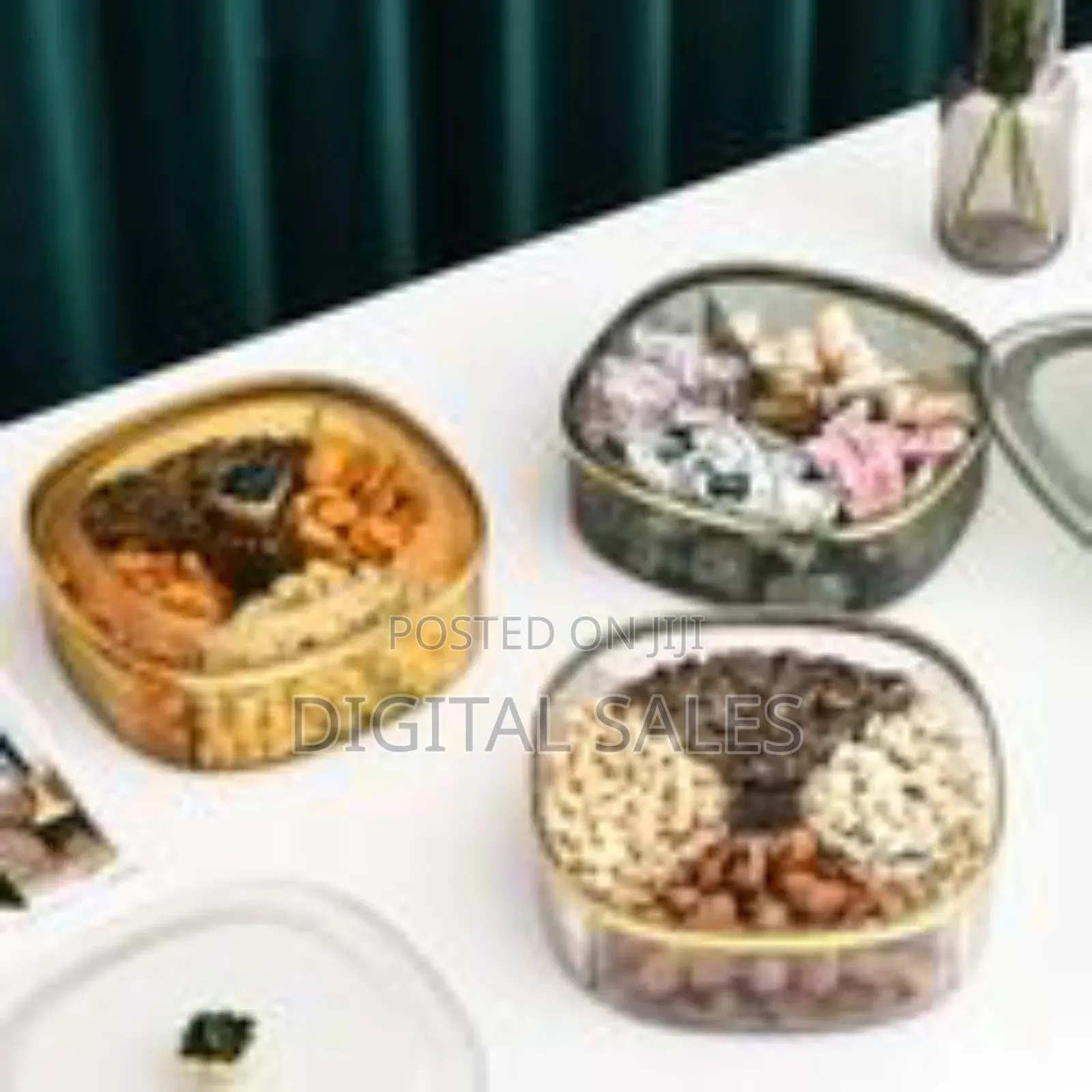 5 Compartments Snack Serving Tray Appetizer Transparent Plate With Lid