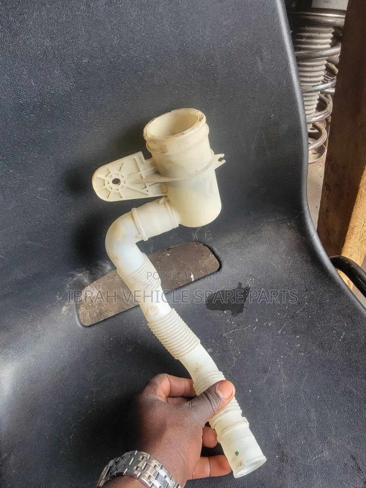 Water Flow Pipe
