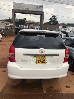 Toyota Wish 2004 White