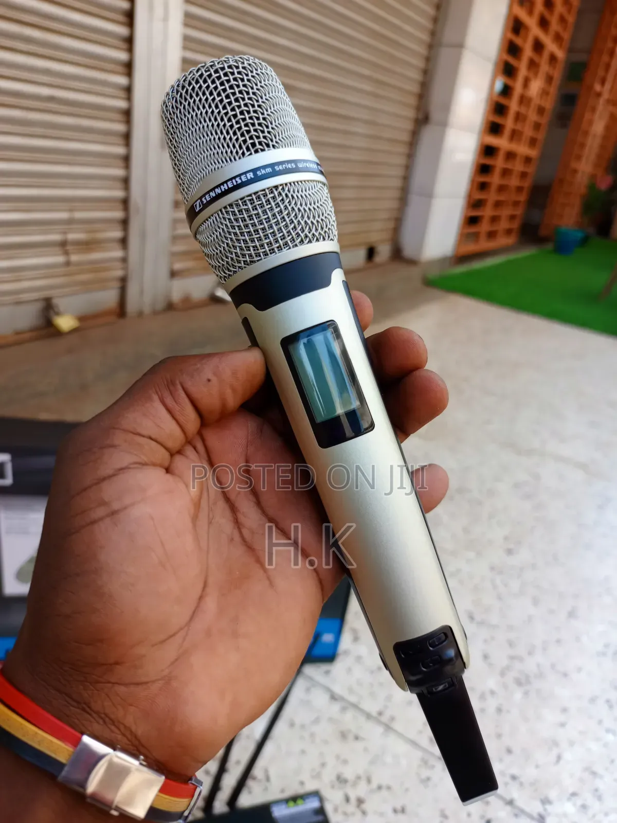 Sennheiser SKM 9000 Wireless Microphone System