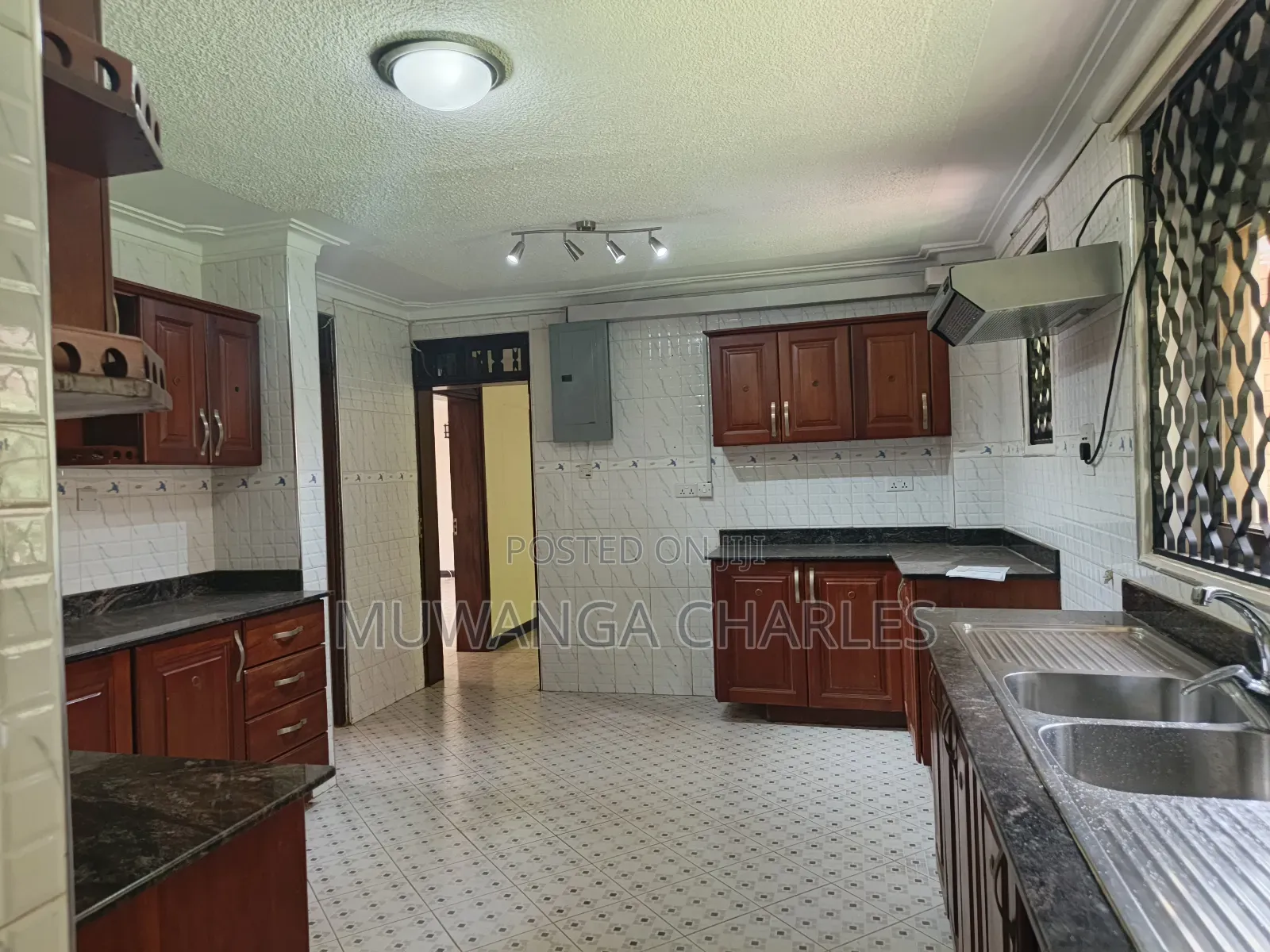 7bdrm Duplex in Fs Properties Ltd, Nakawa for rent