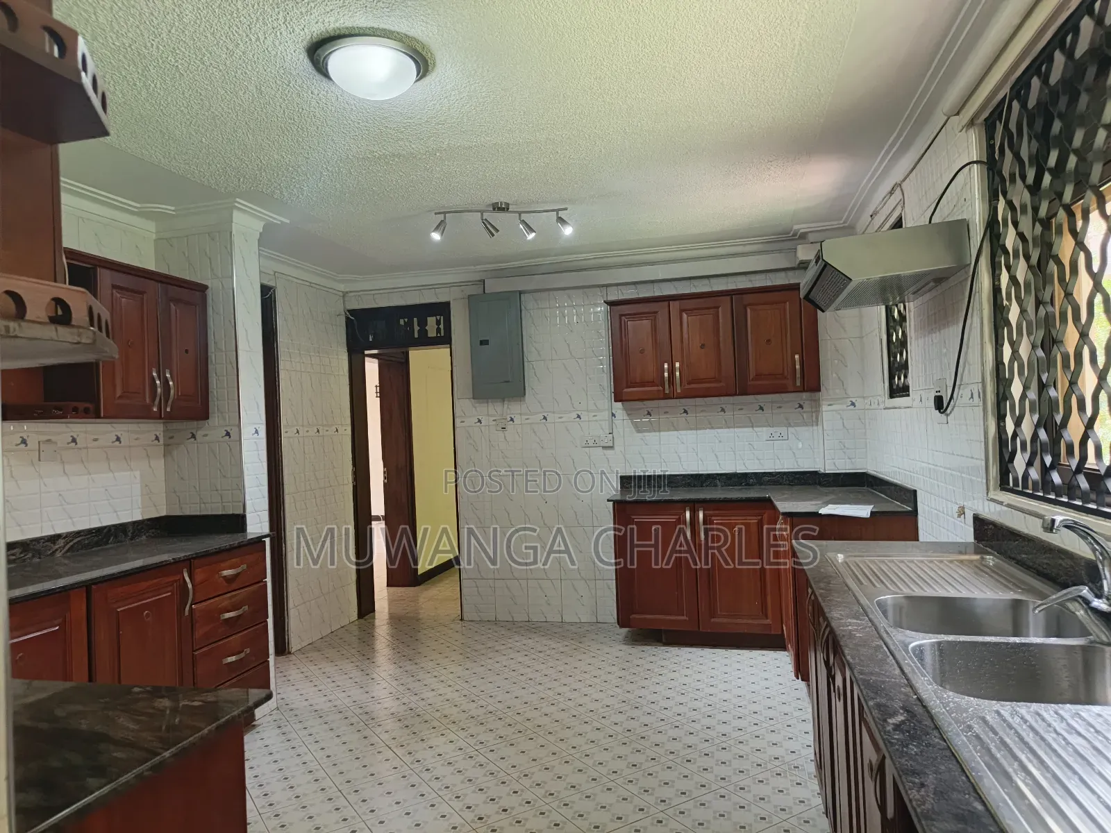 7bdrm Duplex in Fs Properties Ltd, Nakawa for rent