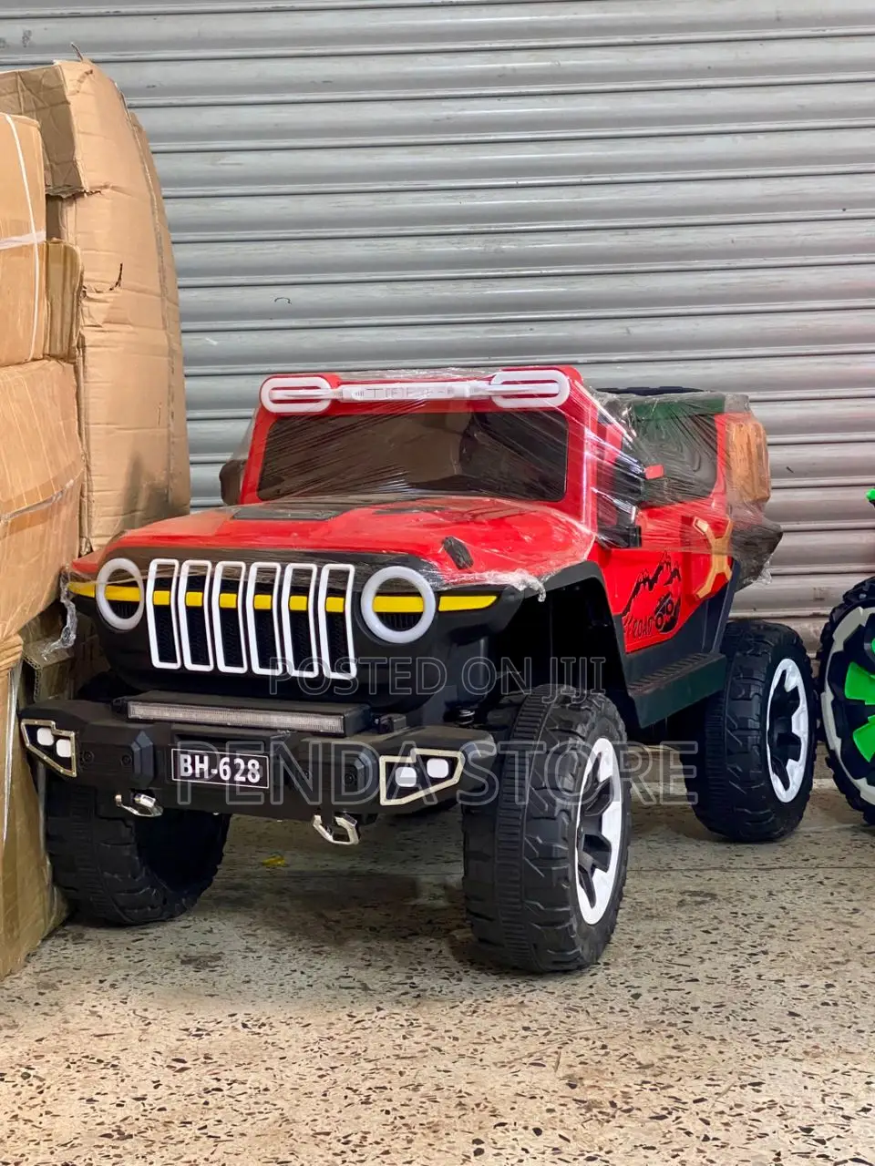 Rechargeable Luxury Toy Car Red L6 – Stylish Kids Toy Car