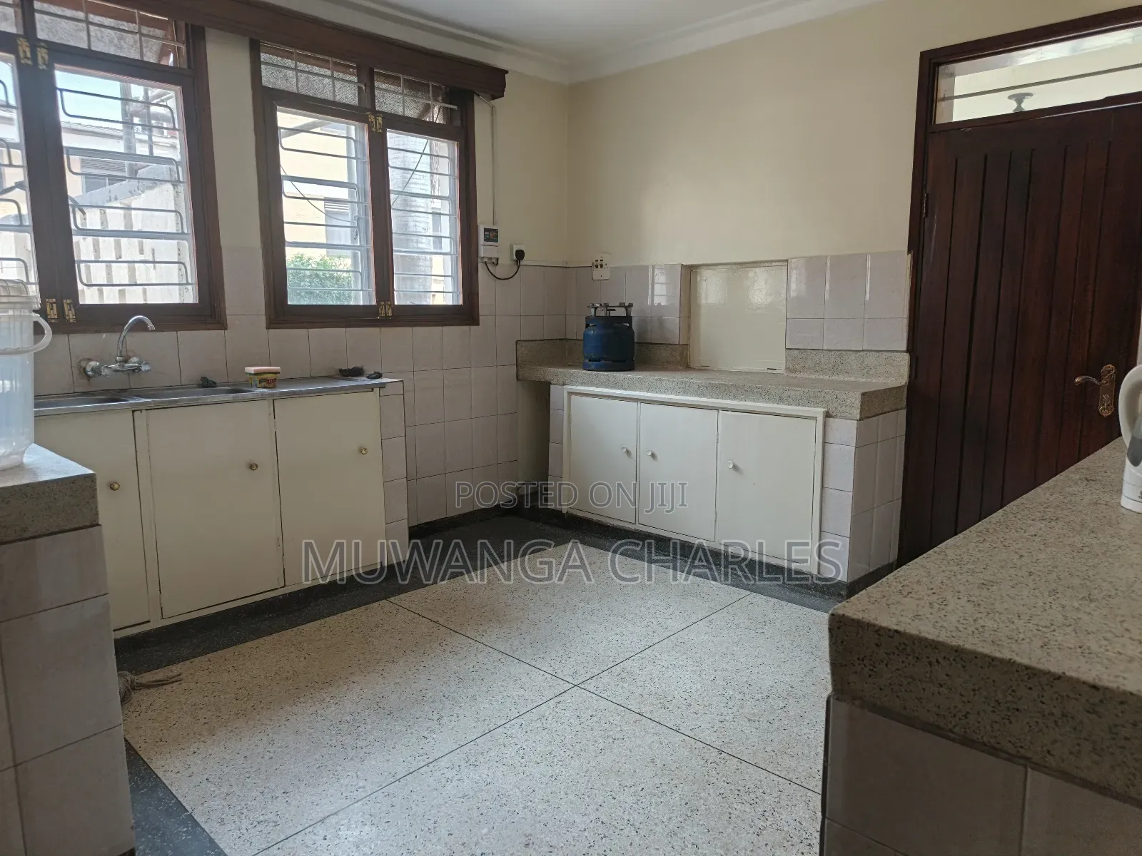 5bdrm Duplex in Fs Properties Ltd, Nakawa for rent