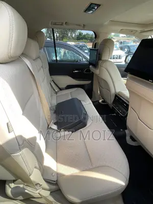 Toyota Land Cruiser 3.5 Petrol 4WD 2022 White