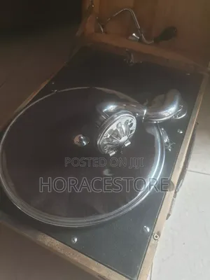 1931 Antique Portable Gramophone(His Master's Voice 102)