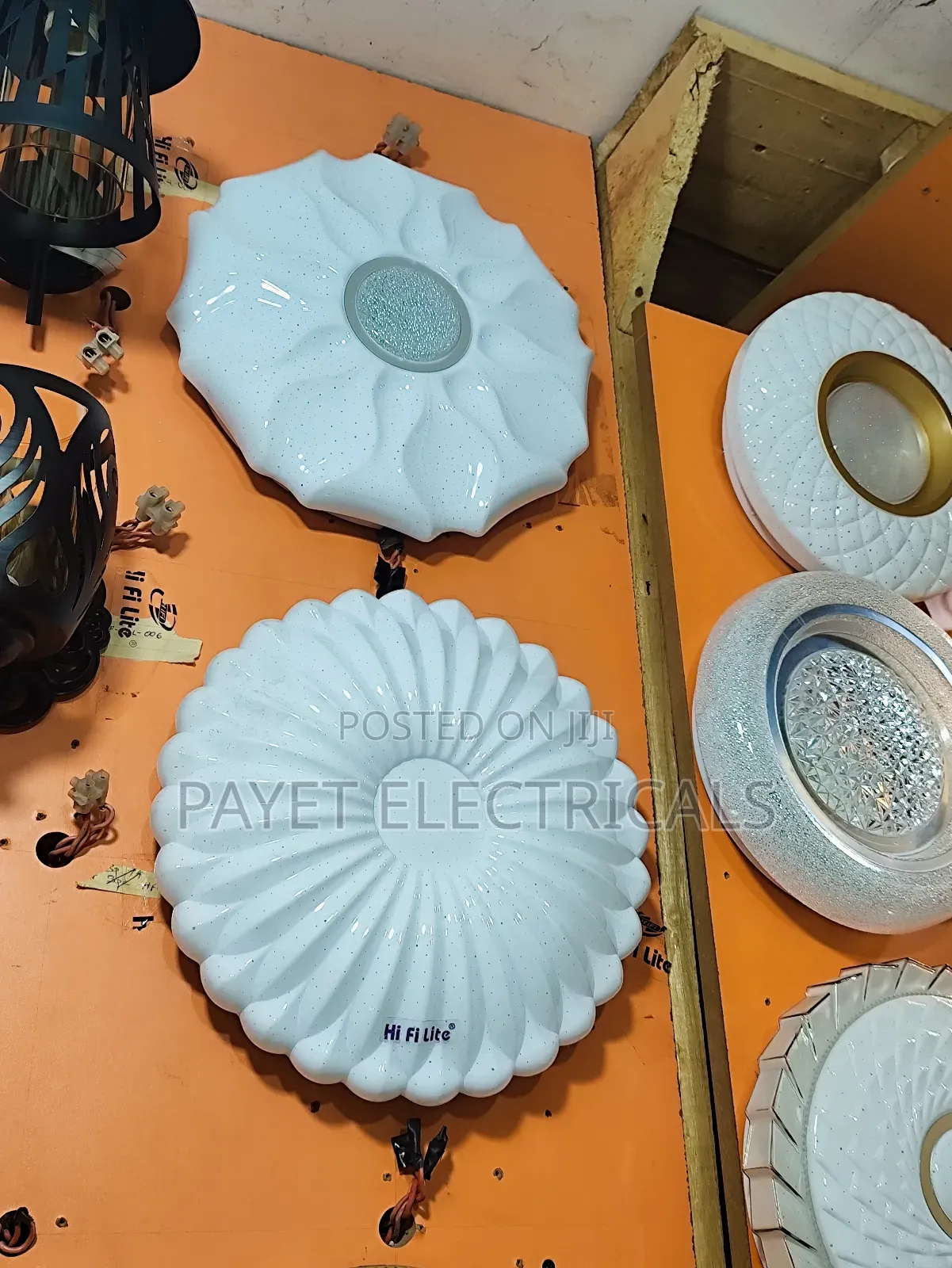 Molded Ceiling Light With 3colours