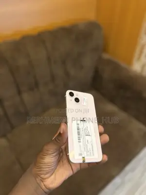New Apple iPhone 13 128 GB White