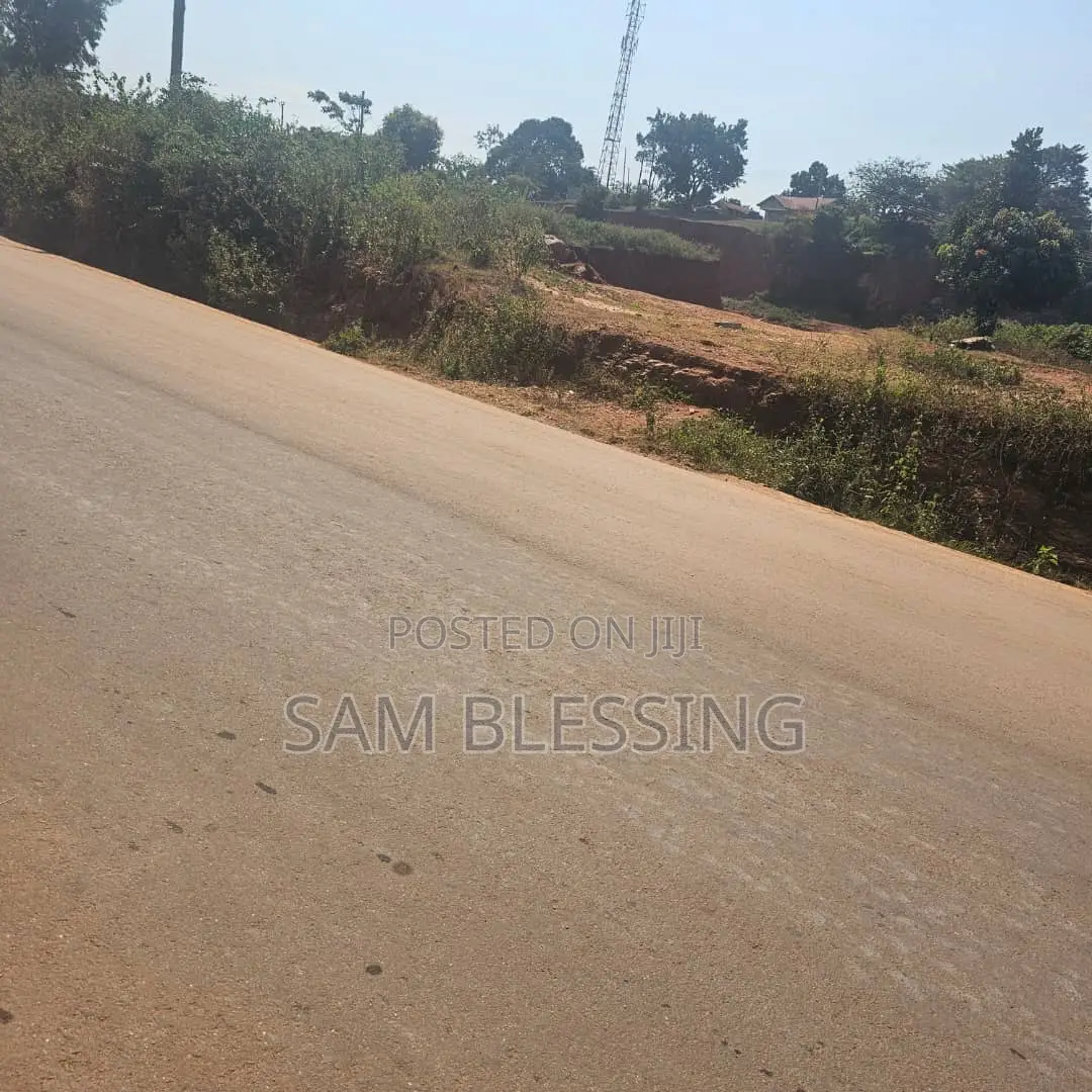 Commercial Plot for Sale on Entebbe Road Bwelenga