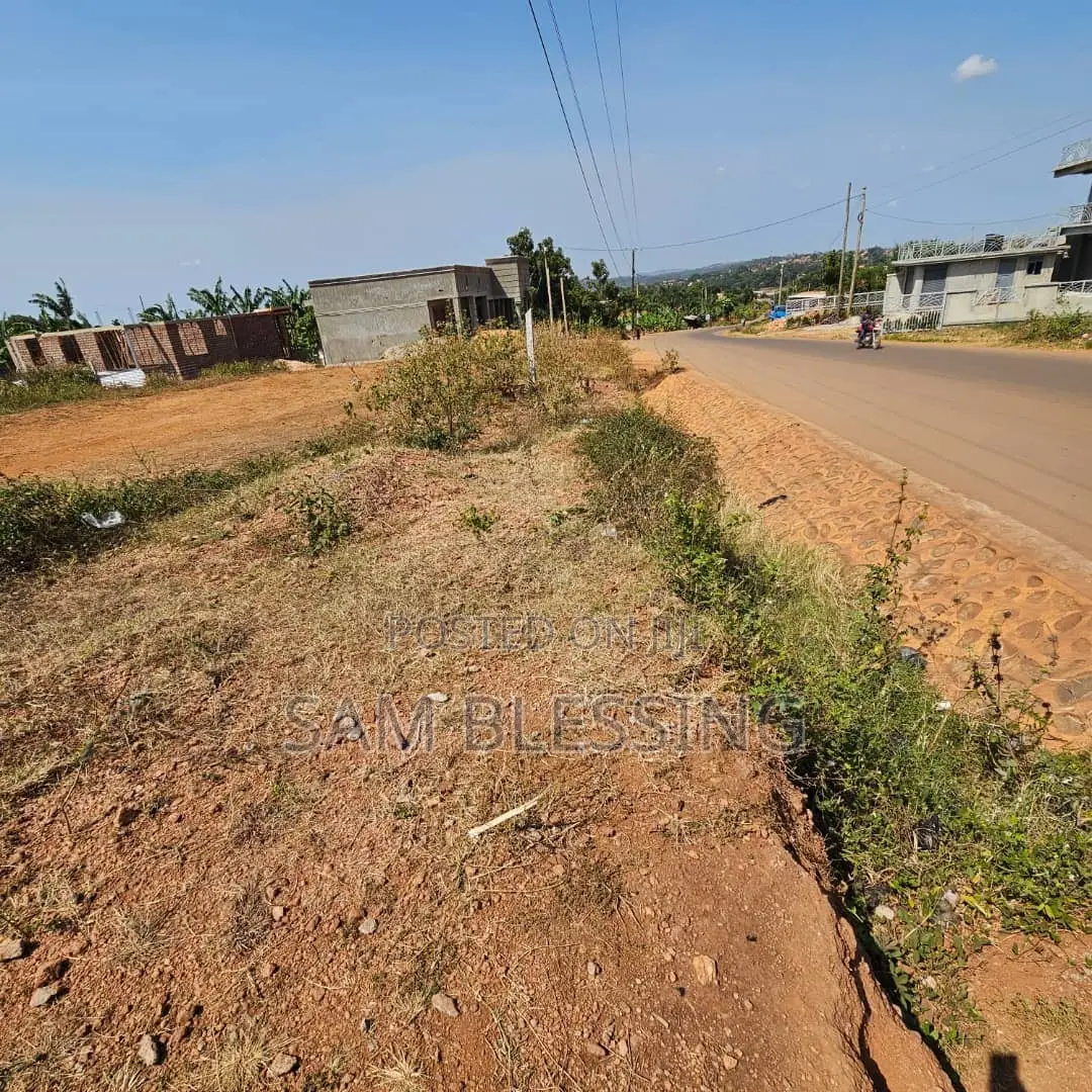 Commercial Plot for Sale on Entebbe Road Bwelenga
