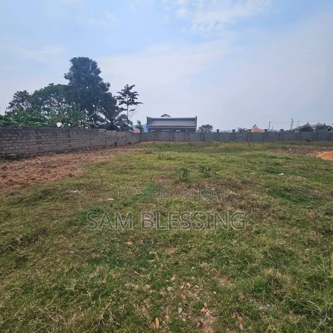 28 Decimals for Sale in Garuga Bukaya