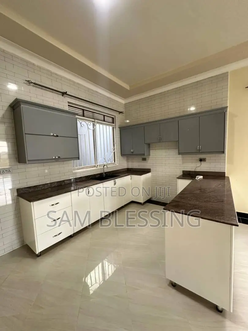 3bdrm House in Namulanda, Central Division for sale
