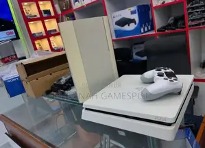 Sony Playstation 4 Slim (Chipped) - Ready to Play! 10 Pre-Loaded Games