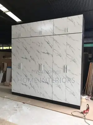 A Six Doors Wardrobe Fit in a Master Room