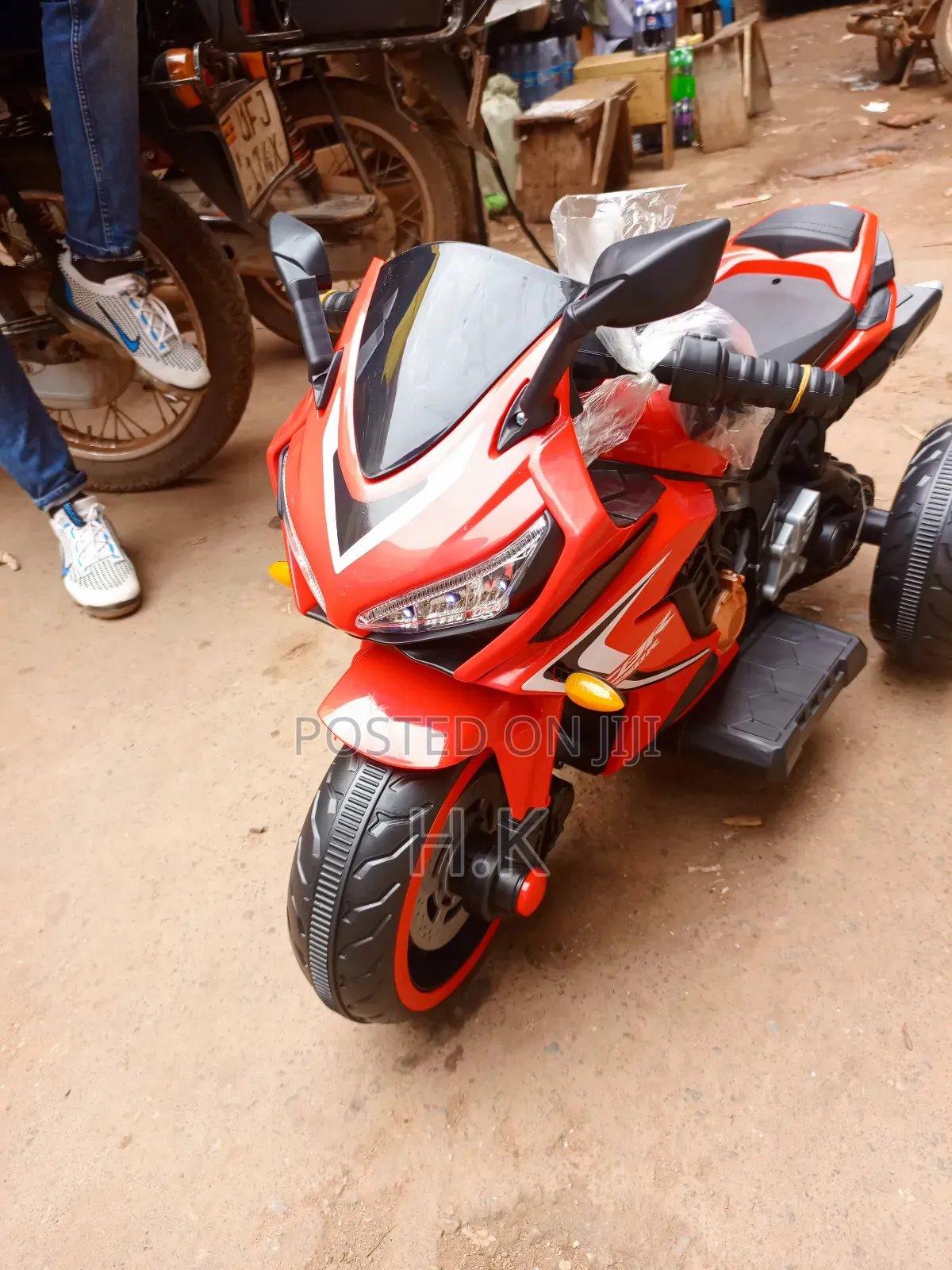 Battery Operated Hand Race Ride on Bike for Kids With Music