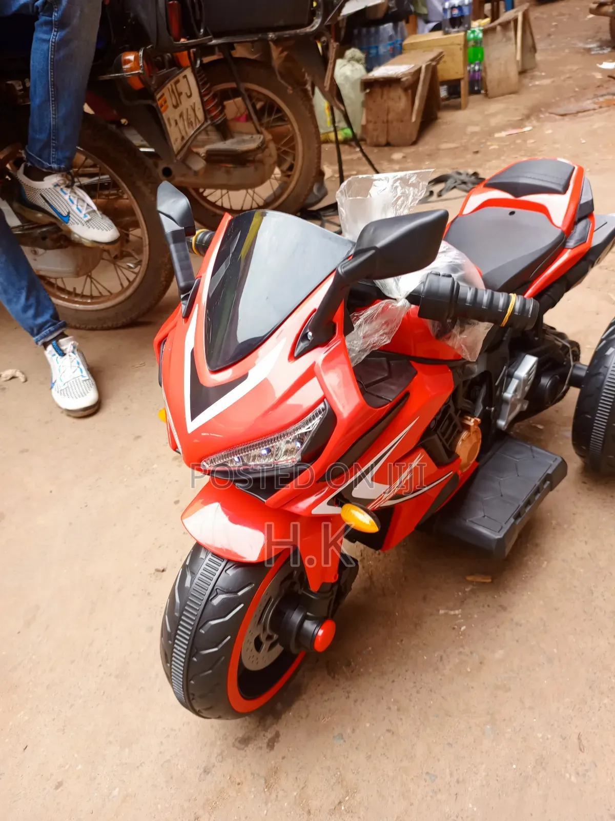 Battery Operated Hand Race Ride on Bike for Kids With Music