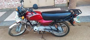 Bajaj Boxer 100 2022 Red
