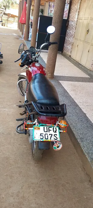 Bajaj Boxer 100 2022 Red