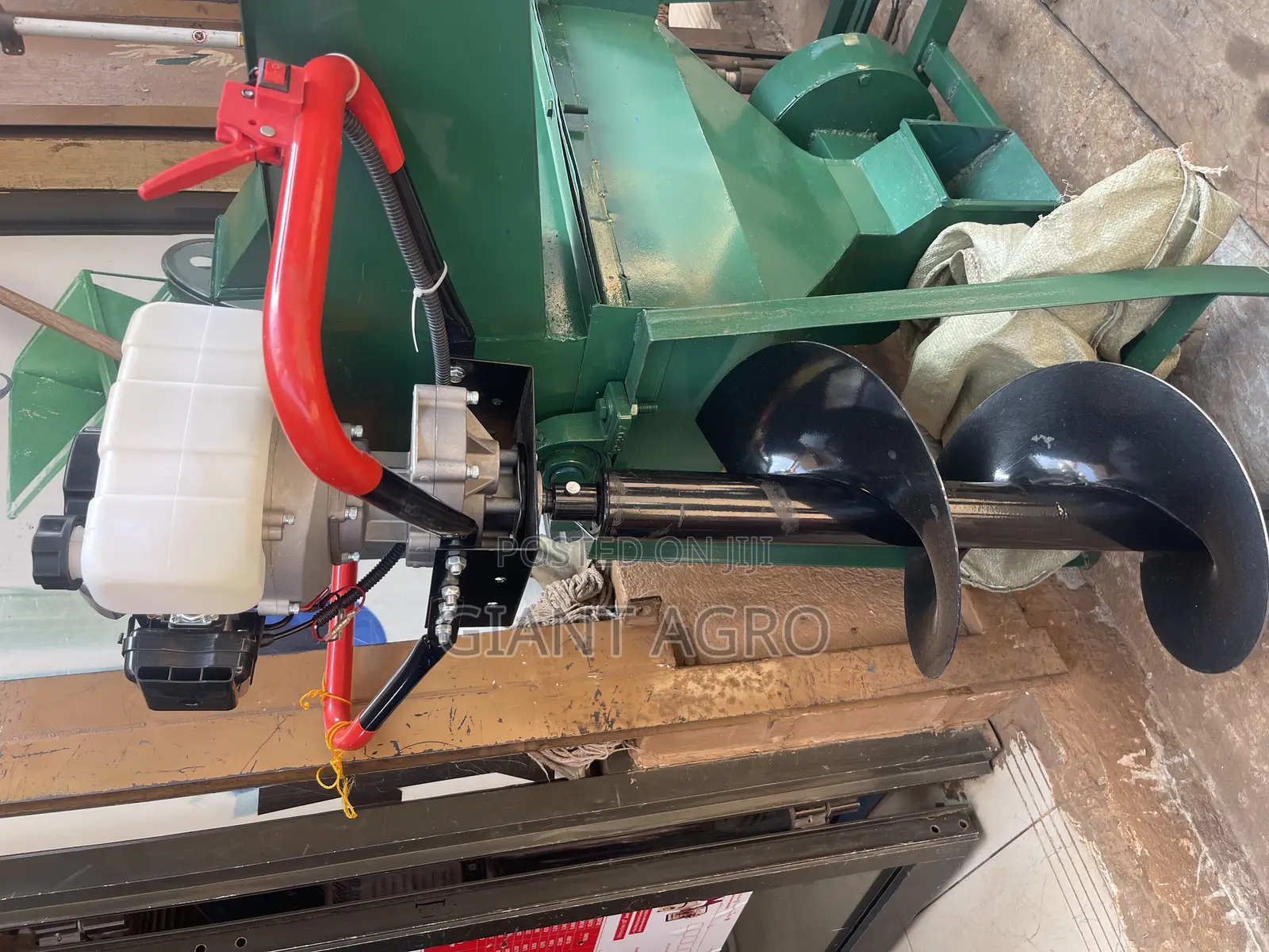 Earth Euger/Hole Digger