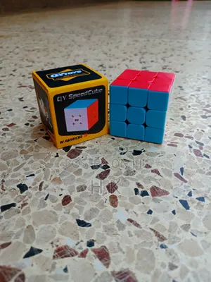 Qiyi Warrior S 3x3 Speed Cube.