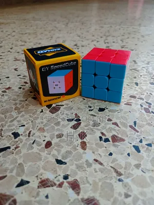 Qiyi Warrior S 3x3 Speed Cube.