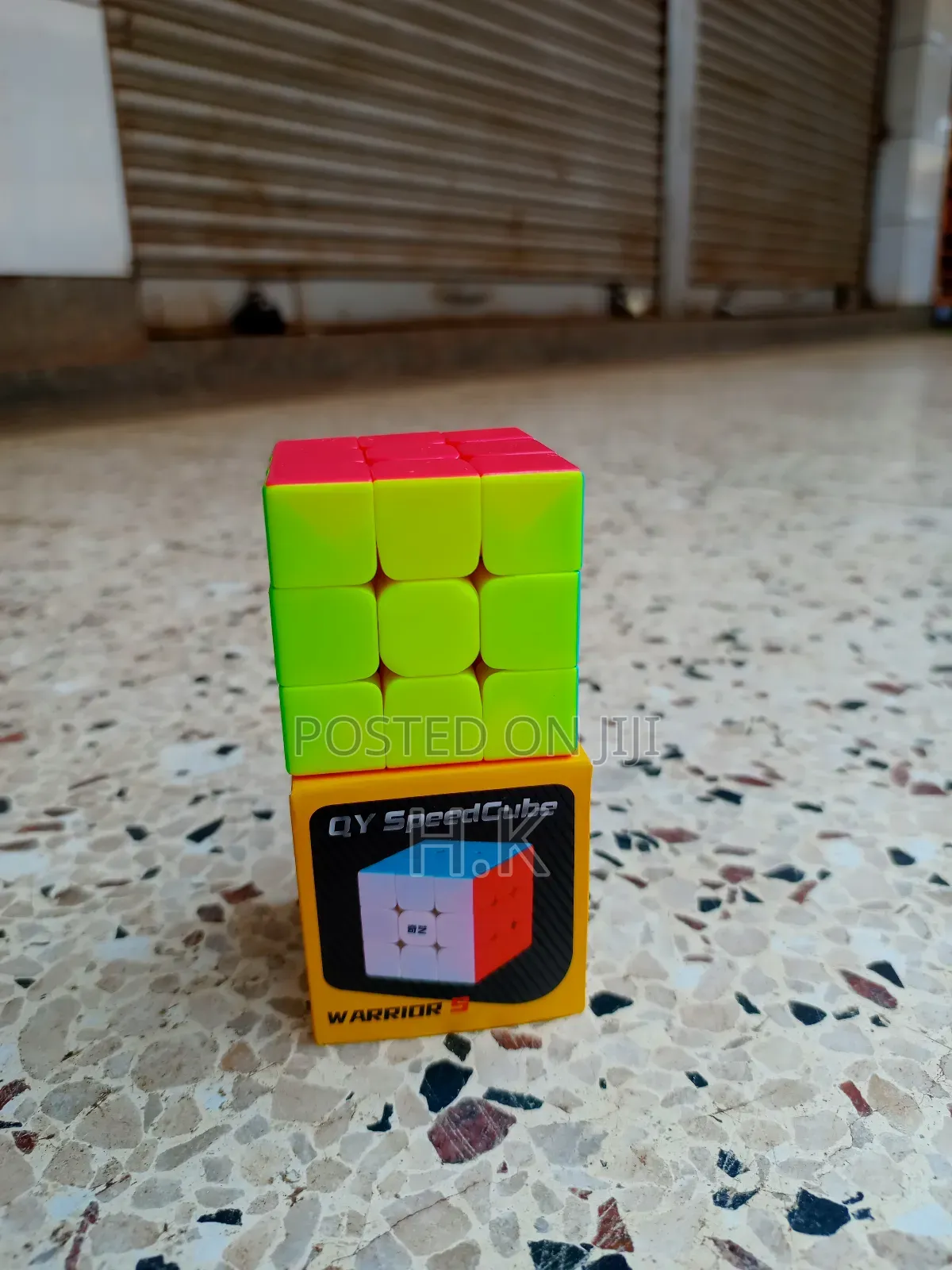 Qiyi Warrior S 3x3 Speed Cube.