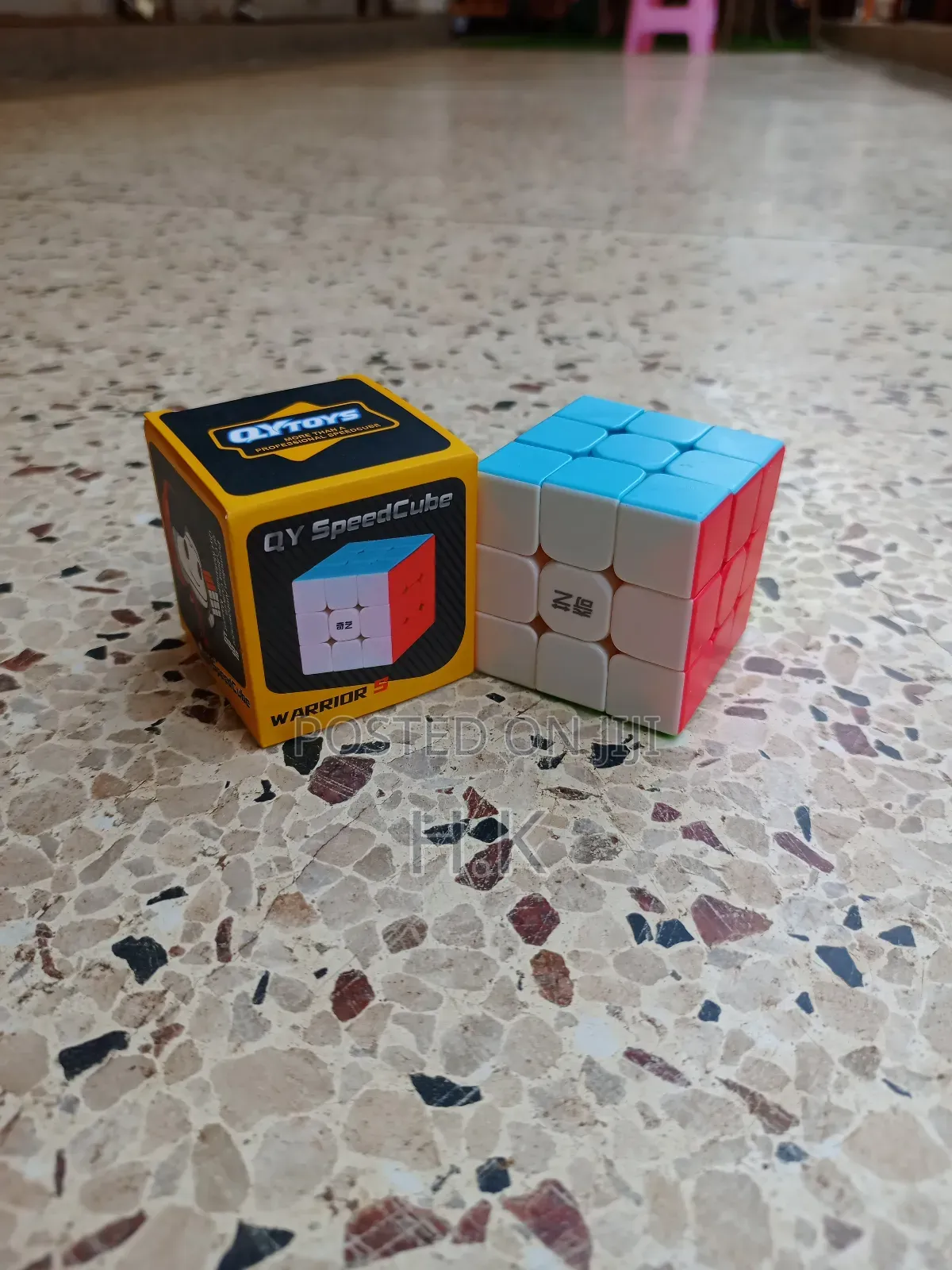 Qiyi Warrior S 3x3 Speed Cube.