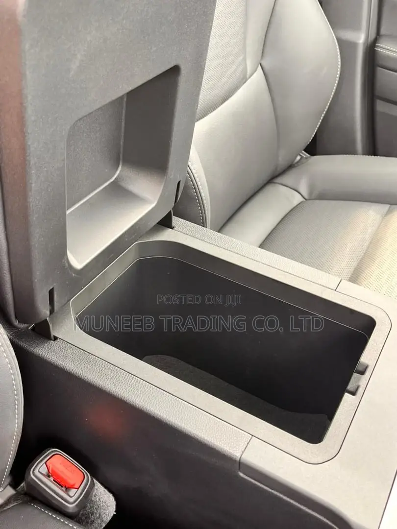 Toyota Land Cruiser Prado 2.8 2025 White