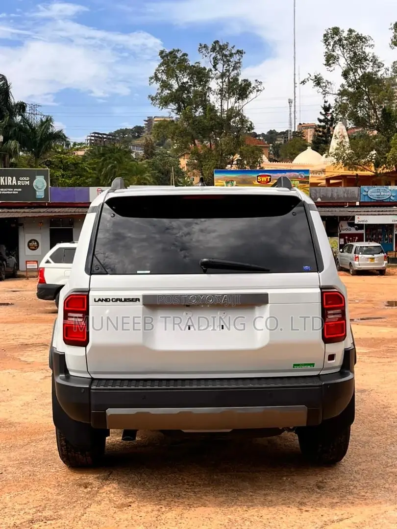 Toyota Land Cruiser Prado 2.8 2025 White