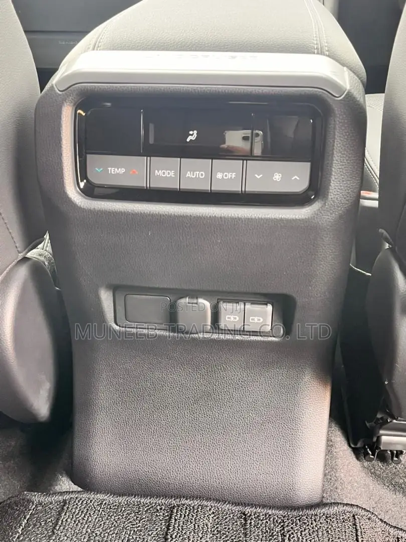 Toyota Land Cruiser Prado 2.8 2025 White
