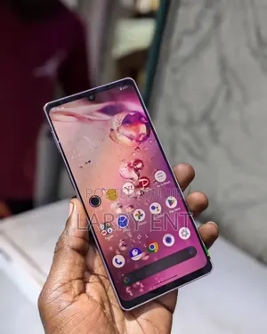 Sharp Aquos zero6 128 GB Purple
