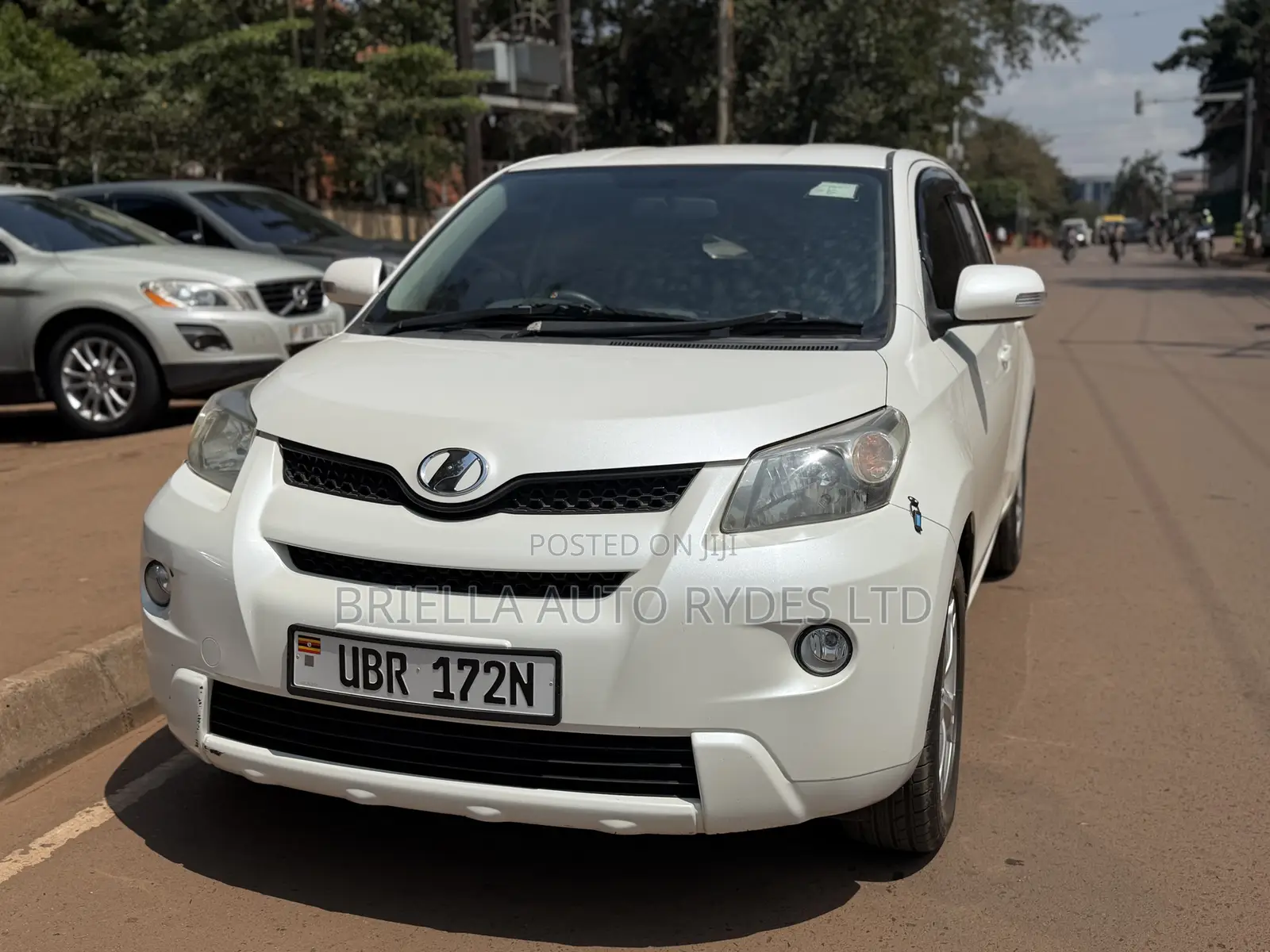 Toyota IST 2010 White