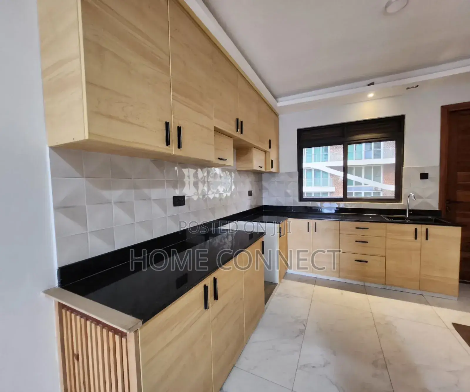 2bdrm Apartment in Kisaasi Ring Road, Central Division for rent