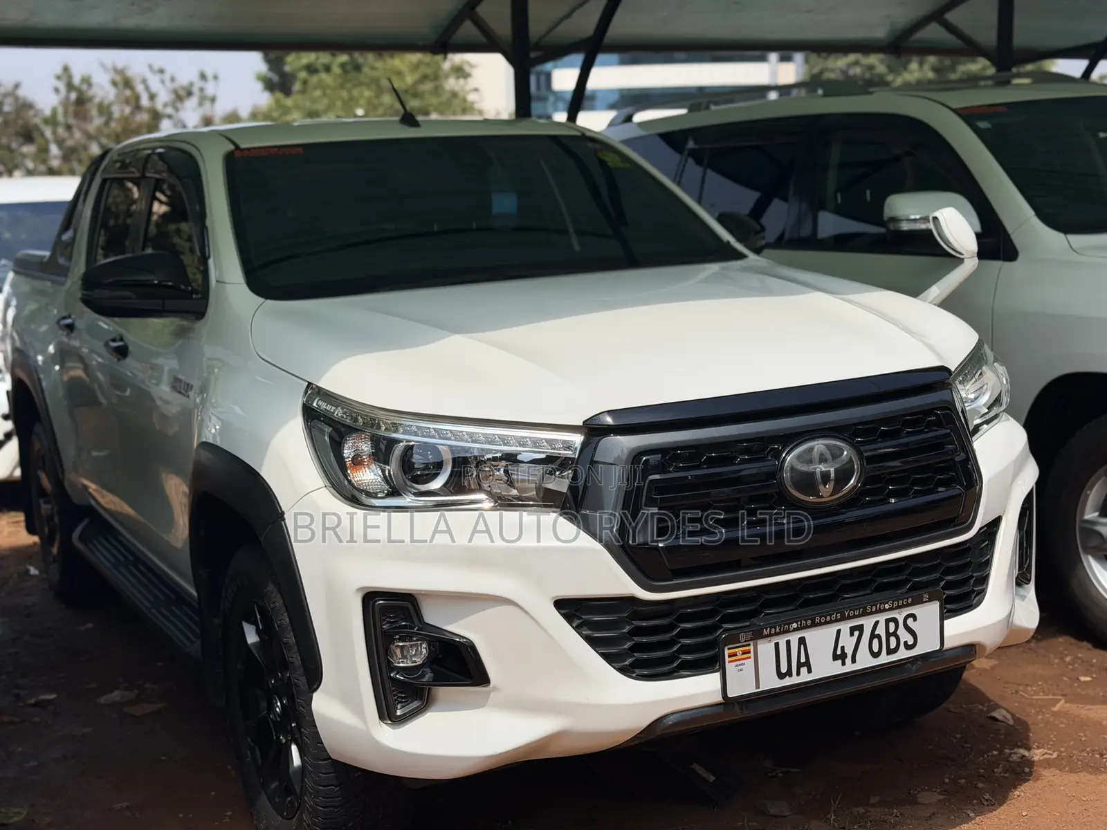 Toyota Hilux 2020 White