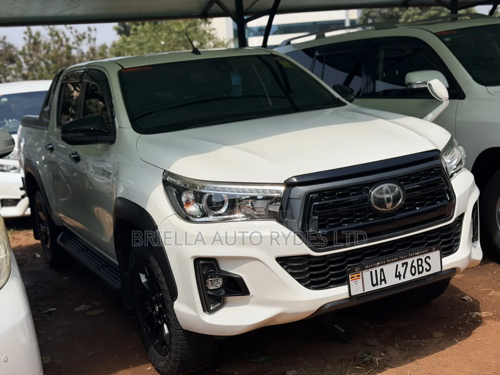 Toyota Hilux 2020 White
