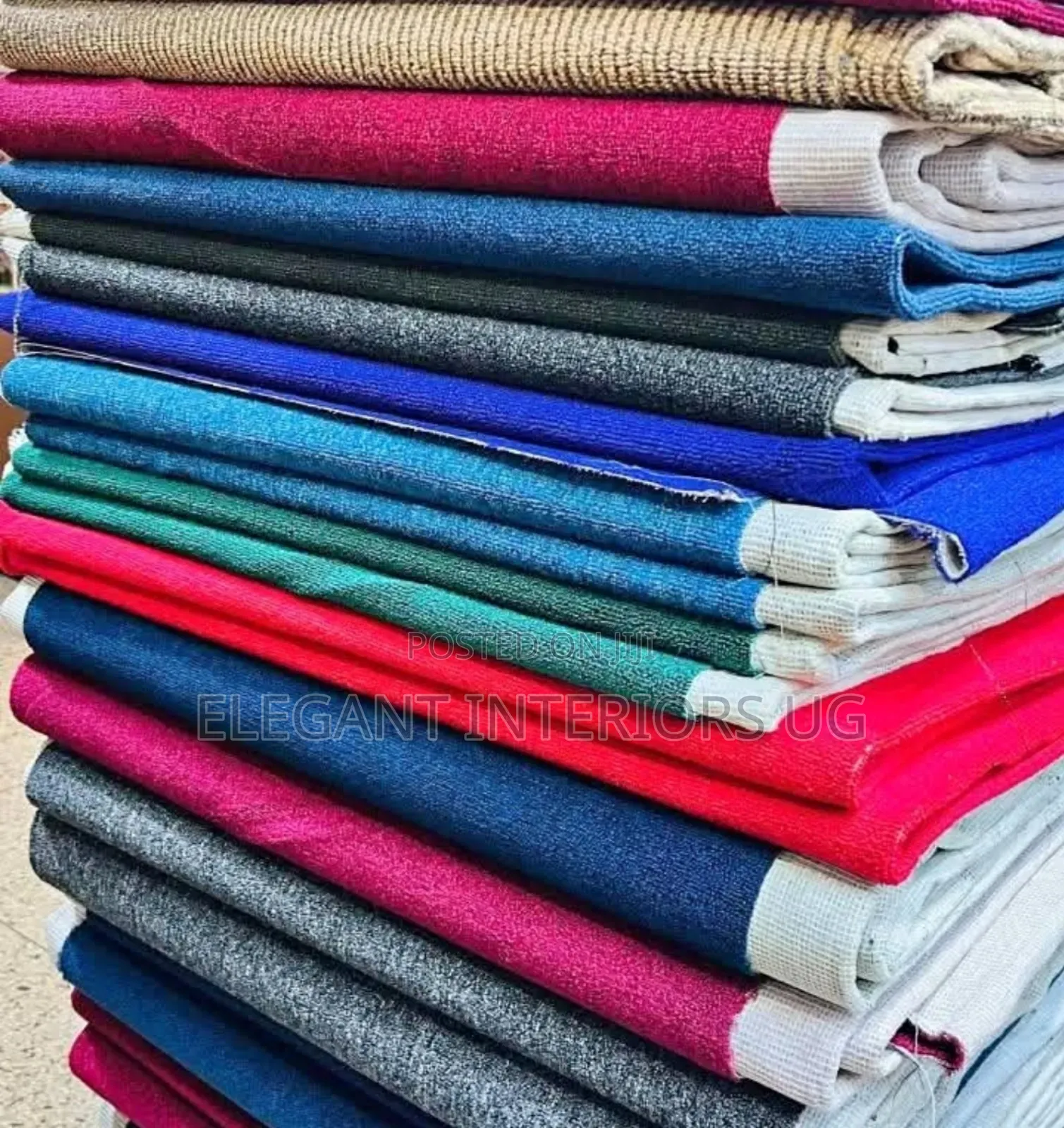 Fancy Woolen Carpets Sold in Square Meters Available in Stock