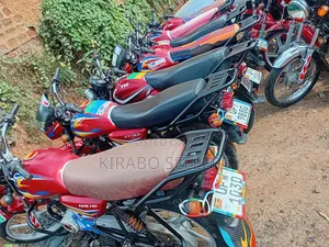 TVS HLX 125 2023 Red