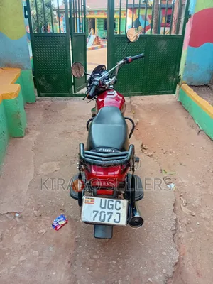 Bajaj Boxer 100 2023 Red