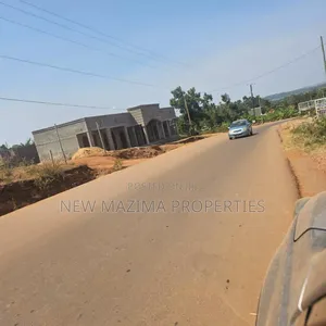Commercial Plot Quicksale on Main of Kawuku Bwerenga Tarmac With Title