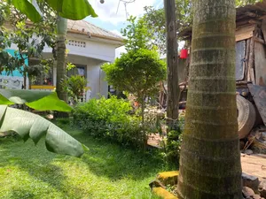 2bdrm House in Kawempe Kawanda, Central Division for sale