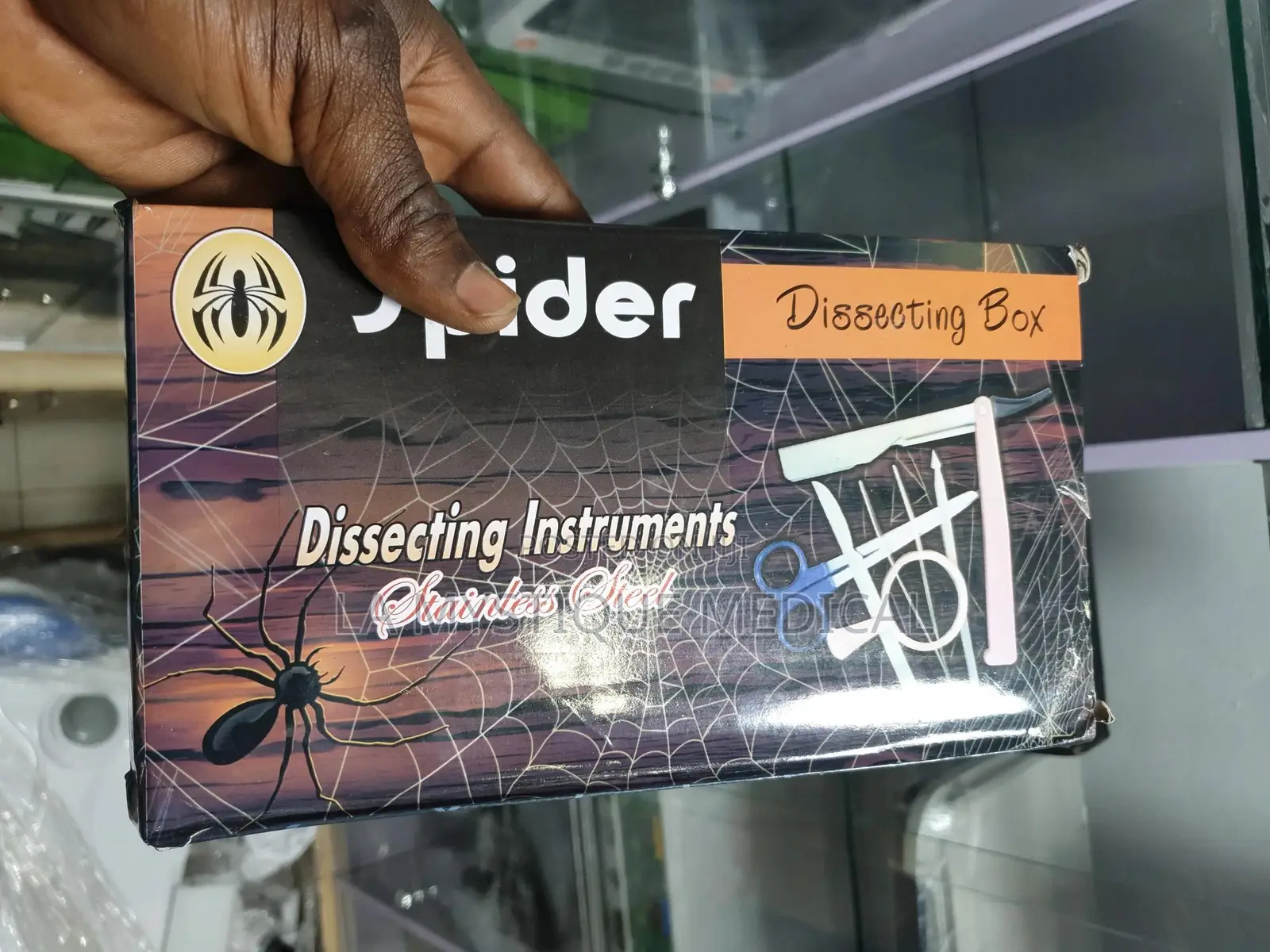 Dissecting Students Set