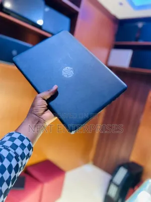 Laptop HP 14S 4GB Intel Celeron HDD 500GB