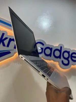 Laptop HP EliteBook 840 G3 8GB Intel Core I5 HDD+SSD 256GB