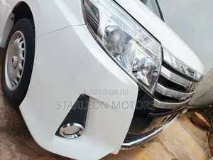 Toyota Noah 2014 White