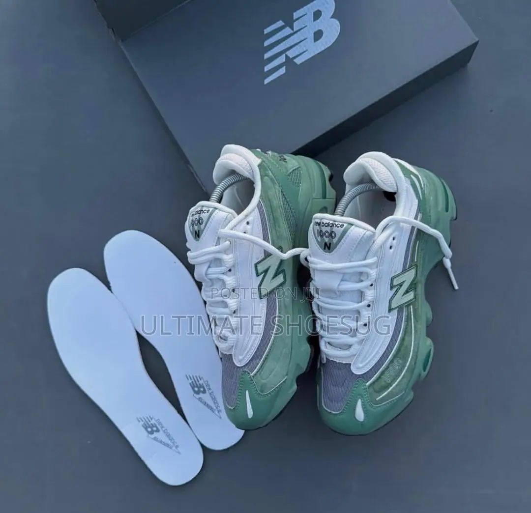 New Balance 1000 Green