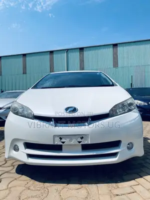 Toyota Wish 2012 White
