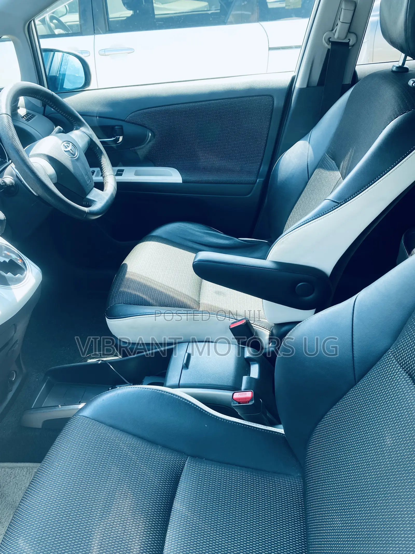 Toyota Wish 2012 White
