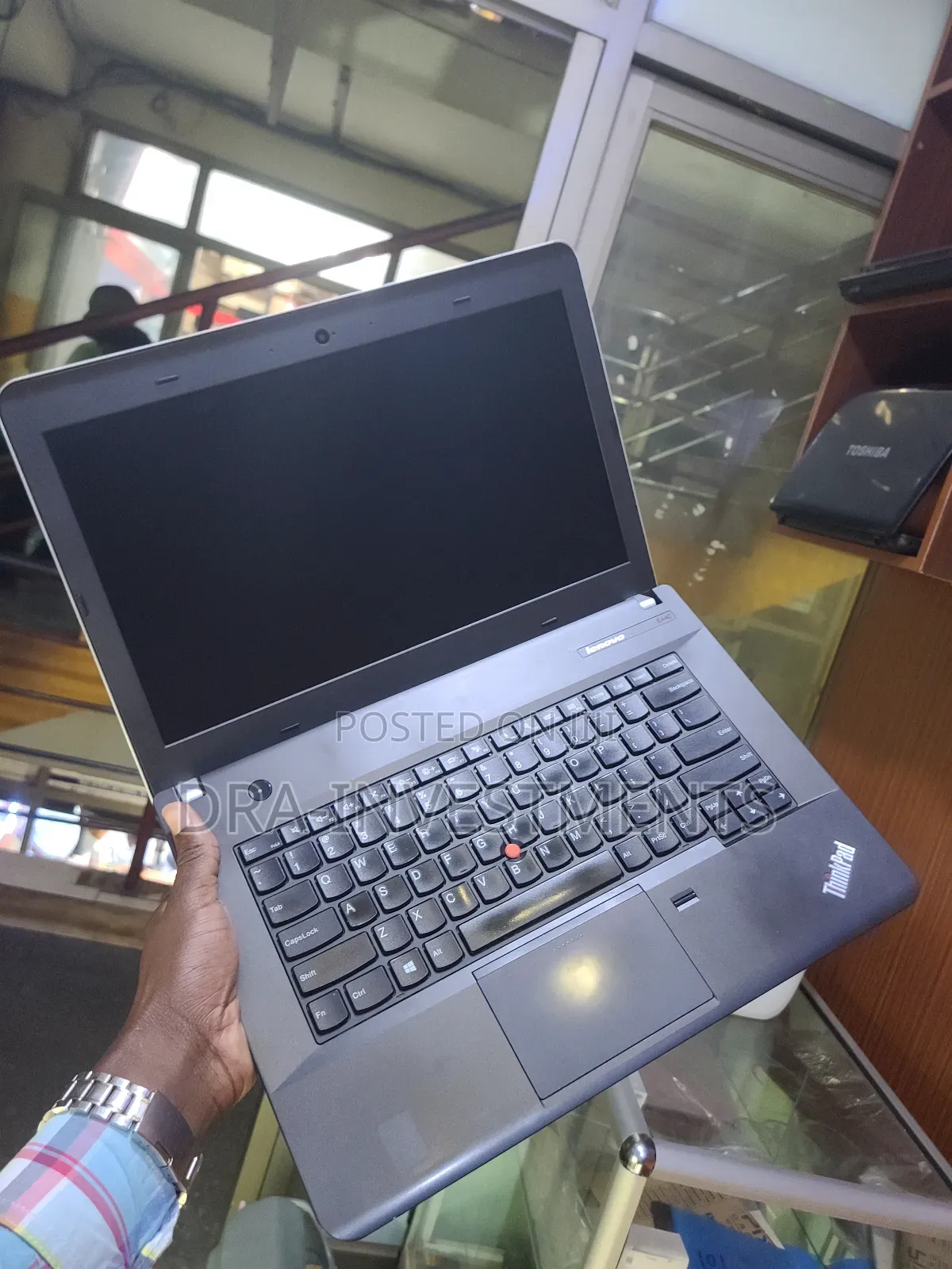 New Laptop Lenovo ThinkPad Edge E440 4GB Intel Core I3 HDD 500GB