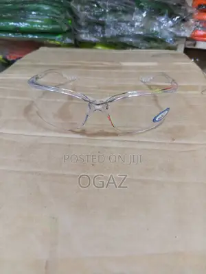 V651 Anti Scratch Safety Glasses